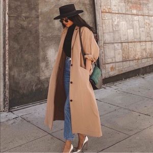 Aritzia The Group by Babaton Skylar Trench Coat